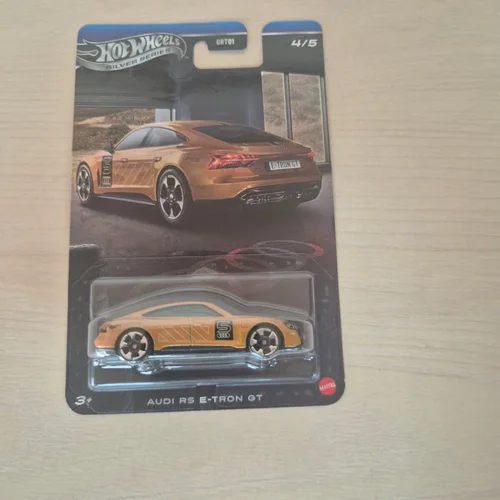 Hot Wheels Silver Series 1:64 AUDI RS E-TRON GT GRT01