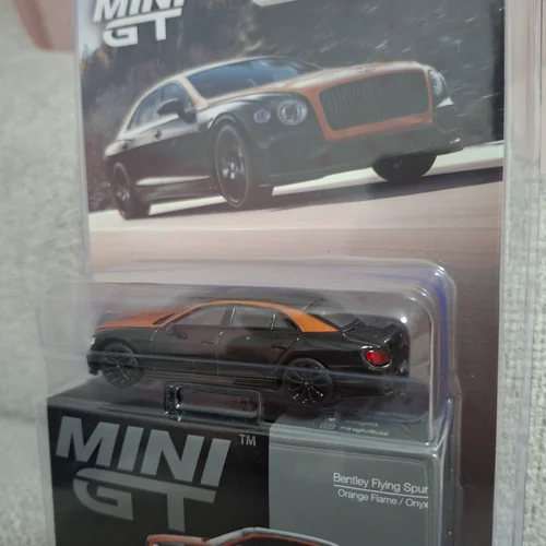 1/64 Mini Gt Bentley Flying Spur Orange
