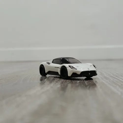 Hot Wheels Premium Maserati MC20