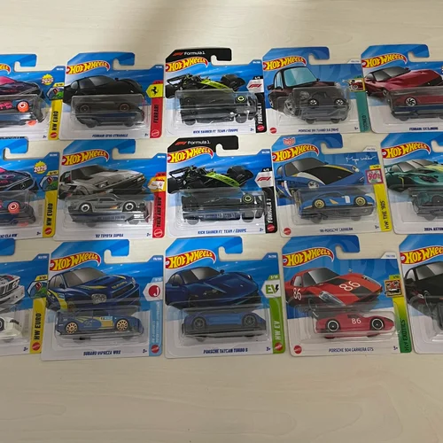 Hotwheels 15 li regular lotu